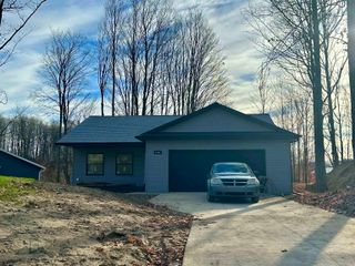 1009 Birmley Estates Drive, Traverse City, MI 49696