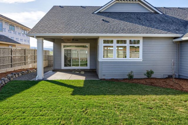 4137 Shamrock Drive, Medford, OR 97504