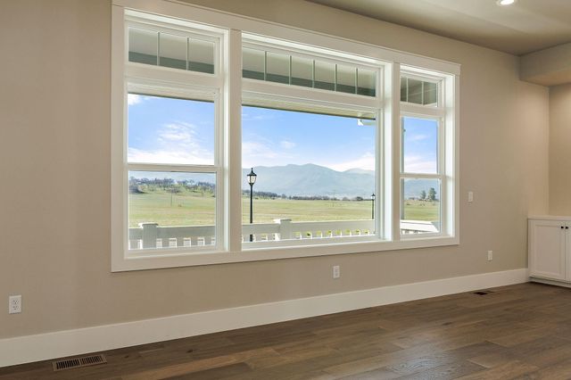 4137 Shamrock Drive, Medford, OR 97504