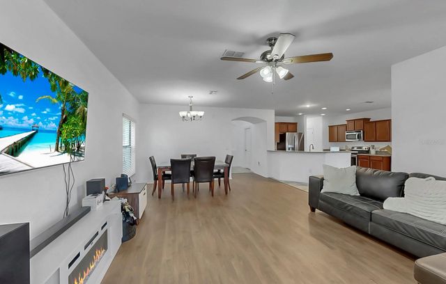 10012 NEWMINSTER LOOP, Ruskin, FL 33573