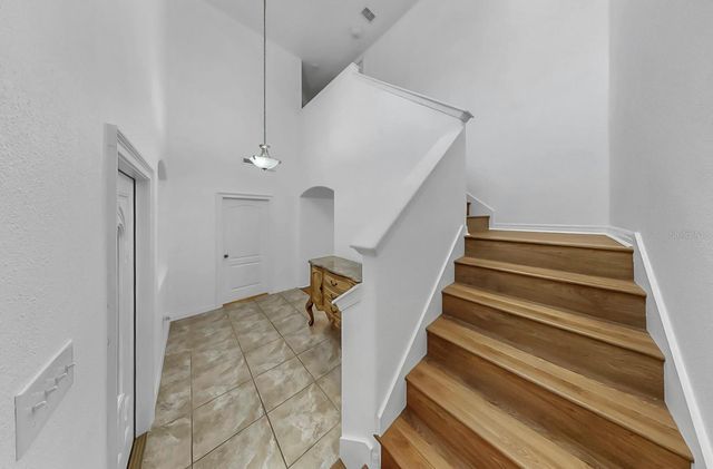 10012 NEWMINSTER LOOP, Ruskin, FL 33573