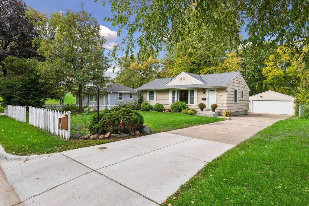 420 Jackson Avenue S, Edina, MN 55343 — photo 2