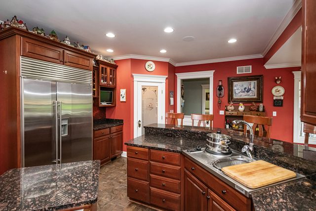 6715 Meyer Road, Marengo, IL 60152