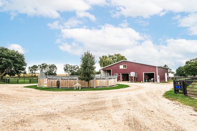 6715 Meyer Road, Marengo, IL 60152
