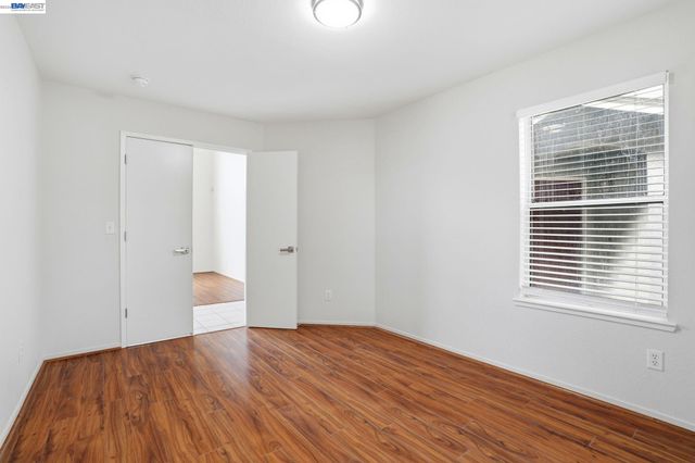 419 Pioneer Ave, Manteca, CA 95336
