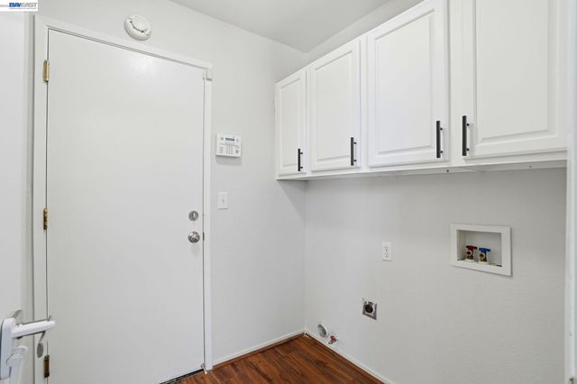 419 Pioneer Ave, Manteca, CA 95336