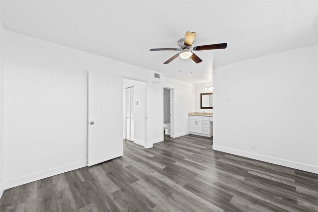 822 Crystal Lake Drive 822, Deerfield Beach, FL 33064