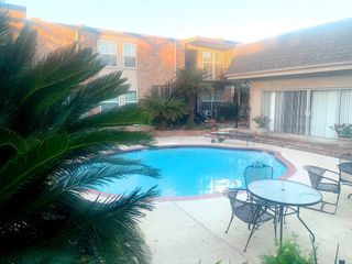 5550 N Braeswood Boulevard 148, Houston, TX 77096