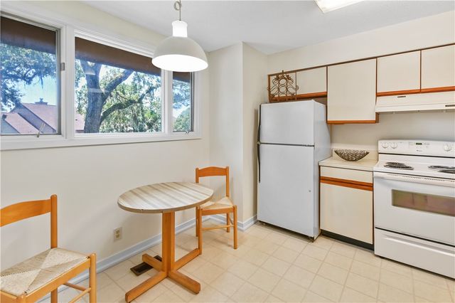 259 Moss Oak Lane, St Simons Island, GA 31522