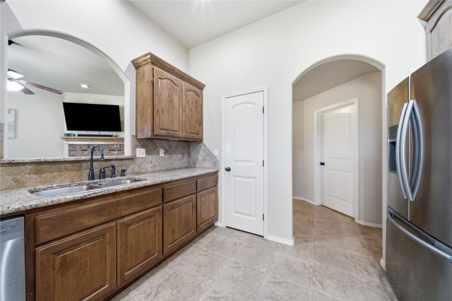 8409 N 77 East Avenue, Owasso, OK 74055