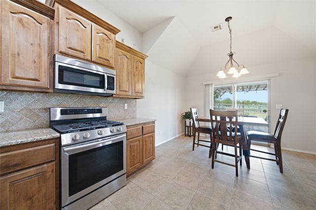 8409 N 77 East Avenue, Owasso, OK 74055