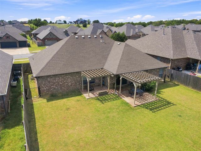 8409 N 77 East Avenue, Owasso, OK 74055