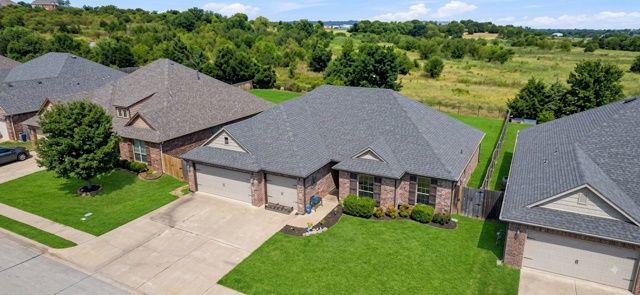 8409 N 77 East Avenue, Owasso, OK 74055