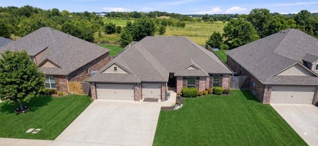 8409 N 77 East Avenue, Owasso, OK 74055