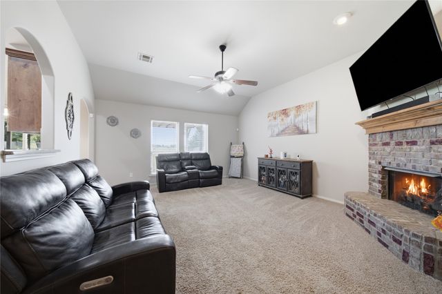 8409 N 77 East Avenue, Owasso, OK 74055