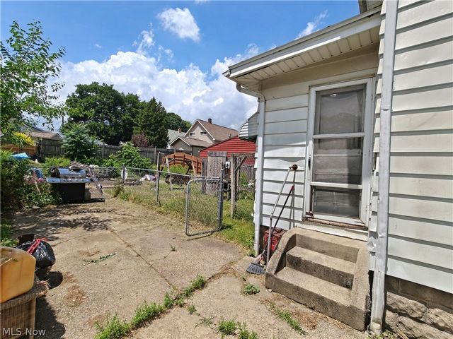 1135 Oak Avenue NW, Canton, OH 44708