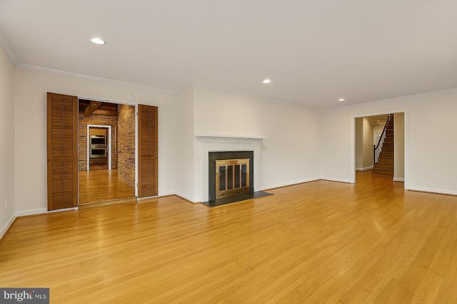 10810 BURBANK DR, Potomac, MD 20854