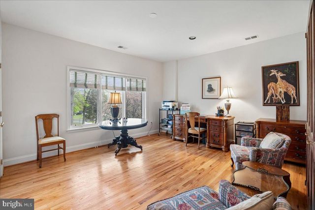 10810 BURBANK DR, Potomac, MD 20854