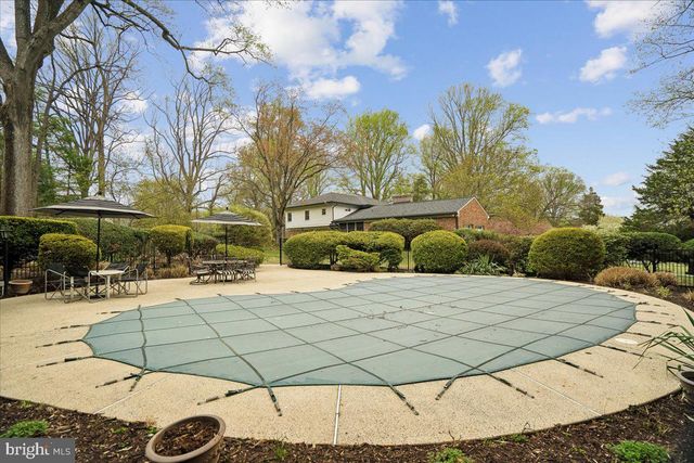 10810 BURBANK DR, Potomac, MD 20854