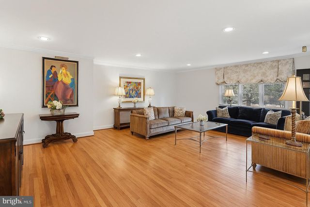 10810 BURBANK DR, Potomac, MD 20854