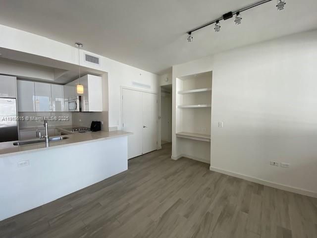 999 SW 1 AV 3214, Miami, FL 33130