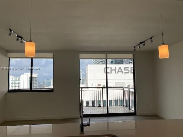 999 SW 1 AV 3214, Miami, FL 33130