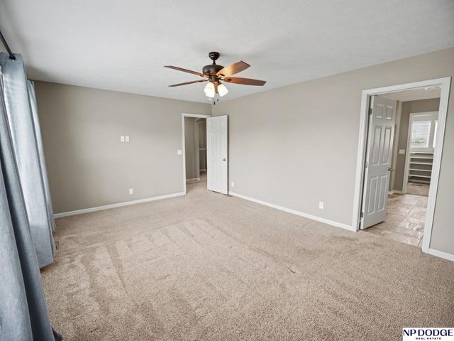 16911 Cary Street, Omaha, NE 68136