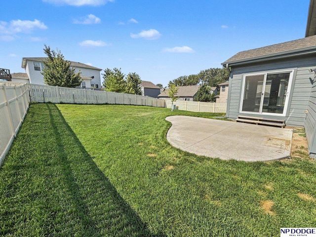 16911 Cary Street, Omaha, NE 68136
