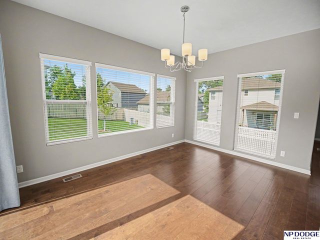 16911 Cary Street, Omaha, NE 68136