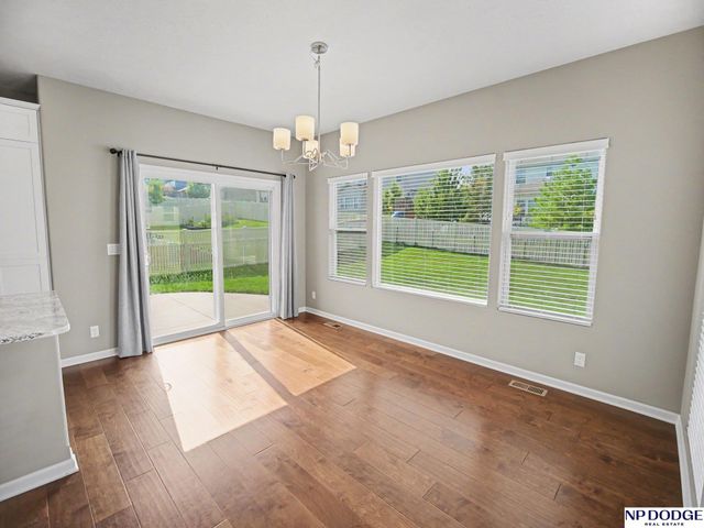 16911 Cary Street, Omaha, NE 68136
