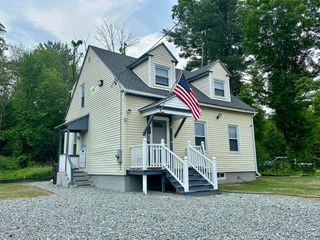 240 Russellville Rd, Westfield, MA 01085