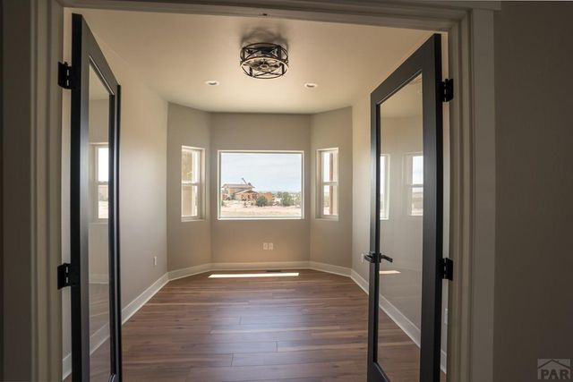 999 Charlo Dr, Pueblo, CO 81007