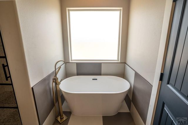 999 Charlo Dr, Pueblo, CO 81007