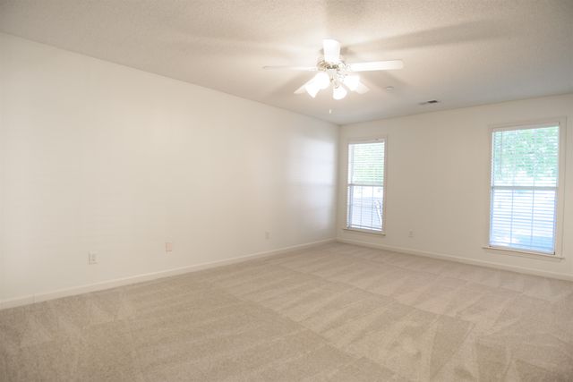 105 CENTER SPRINGS DR, Collierville, TN 38017