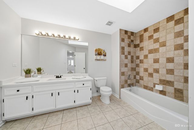 8548 Monaghan Drive, Tinley Park, IL 60487