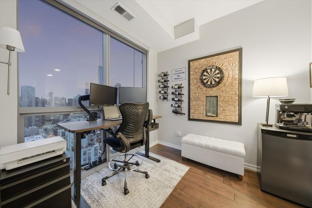 303 W Ohio Street 3502, Chicago, IL 60654