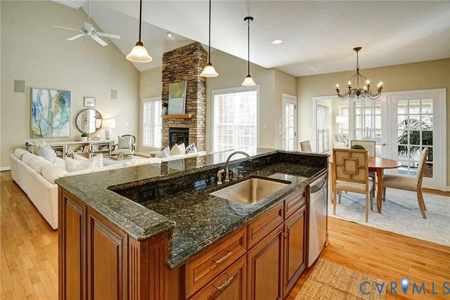 504 Hunt Field Rd, Manakin Sabot, VA 23103