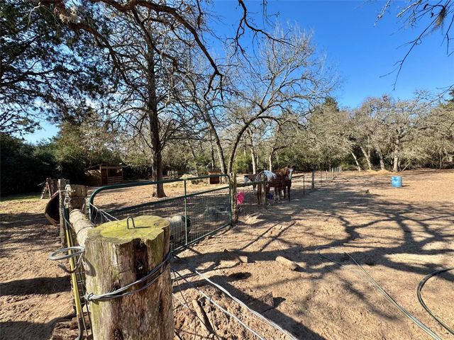 1760 County Road 215, Weimar, TX 78962