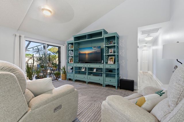 5685 Golden Eagle Circle 5685, Palm Beach Gardens, FL 33418