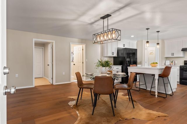 14 Square Deal Road, Belen, NM 87002