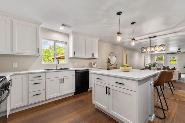 14 Square Deal Road, Belen, NM 87002