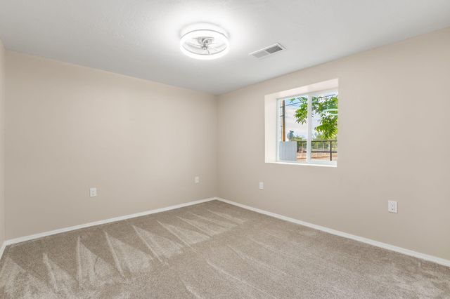 14 Square Deal Road, Belen, NM 87002