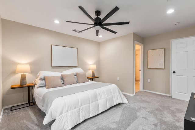14 Square Deal Road, Belen, NM 87002