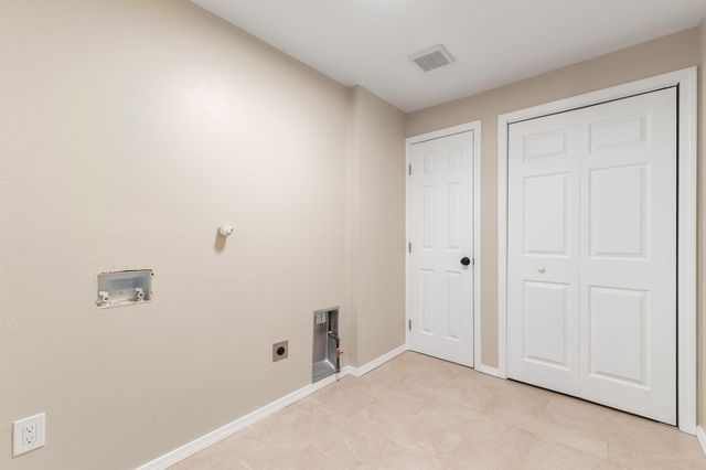 14 Square Deal Road, Belen, NM 87002