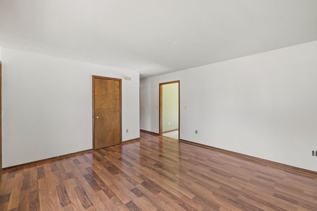 57 GREENBRIAR LN, Stuarts Draft, VA 24477