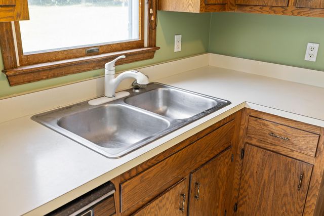 57 GREENBRIAR LN, Stuarts Draft, VA 24477