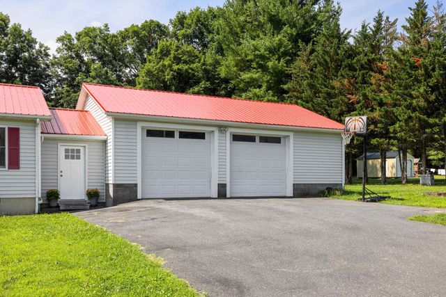 57 GREENBRIAR LN, Stuarts Draft, VA 24477