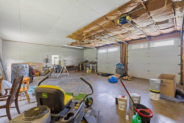 57 GREENBRIAR LN, Stuarts Draft, VA 24477