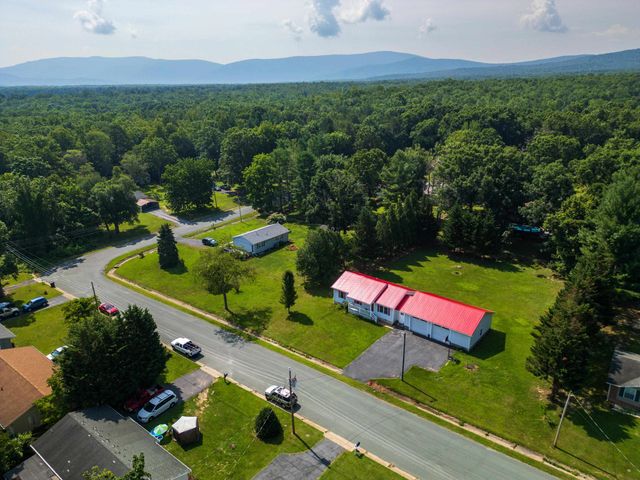 57 GREENBRIAR LN, Stuarts Draft, VA 24477