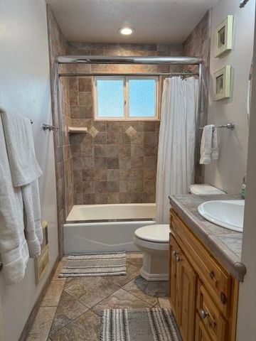 814 Capistrano Ave, South Lake Tahoe, CA 96150